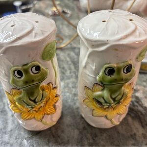 Frog Salt and Pepper Shakers